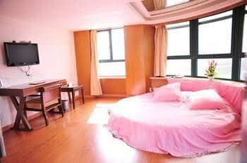 Yi Jia Ren Hotel - Shanghai Yi Jia Ren Hotel - Shanghai