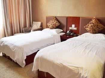 Fuyang Huatang Business Hotel