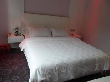 Longzhimeng Hotel3