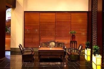 Jiangnan Yijia Hotel2