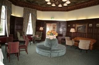 โรงแรมบอตเลจ แกรนจ์ (Botleigh Grange Hotel)3