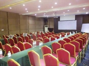 Phoenix Regalia Hotel-sichuan Taisheng Branch Phoenix Regalia Hotel-sichuan Taisheng Branch