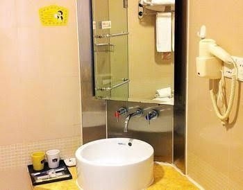Home Inn Zibo Railway Station1