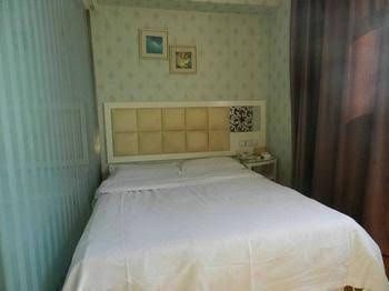 Wuhan Feitai Business Hotel0
