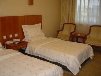 Huaqiao Hotel4