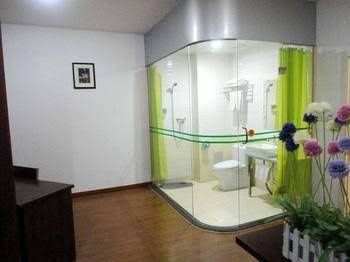 Celebrity Star Hotel3