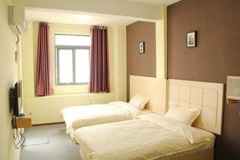Wuhan Yue'erju Family Hotel2