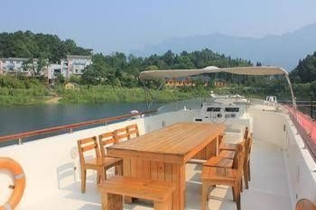 Yichang Changyang North Island Hotel4