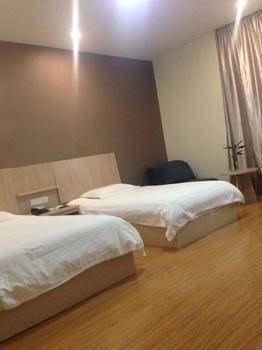 Motel 168 Wuxi Huishan Wanda Square2
