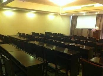 Chengdu Boyue Hotel0