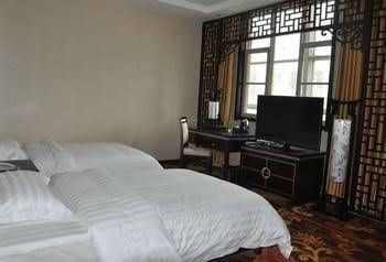 Lingshi Villas0