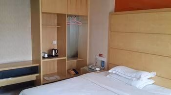 Yun Qi Hotel1