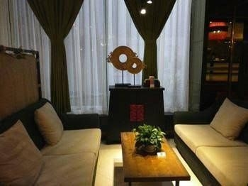 Kunlun Leju Business Hotel0