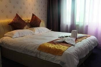 Zhengzhou Love Theme Hotel4