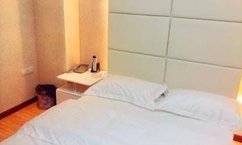 Wuhan Sculpture Time Hotel0