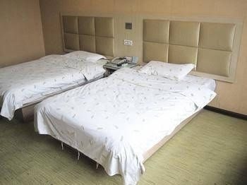 Wuhan Jiuzhou Hotel2