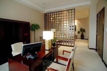 Zhengzhou Weilai Conifer Hotel0
