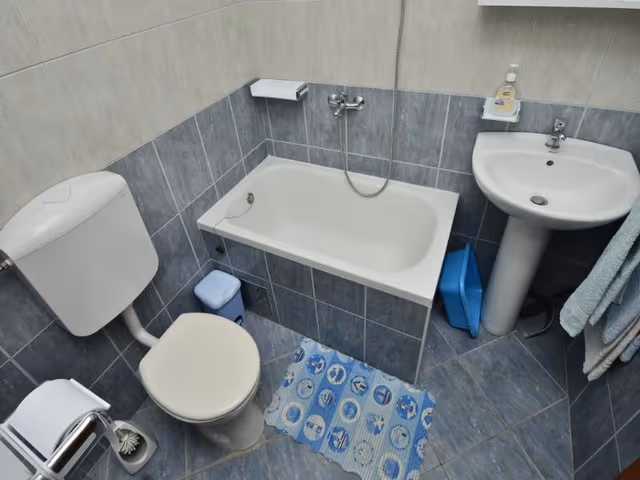 APARTMENT STANDARD