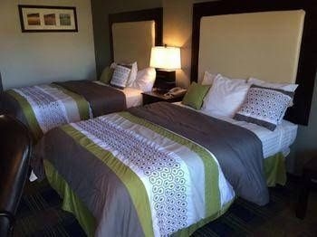 Family Inns of America Nashville4