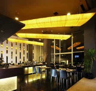 โรงแรมอักมานิ โรงแรมอักมานิ