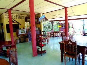 Baan Rimnam Resort Khao Sok3