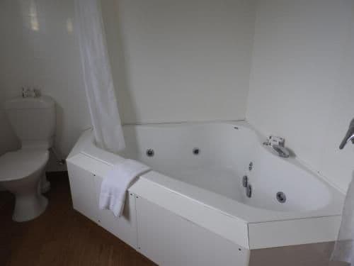One-Bedroom Apartment with Spa Bath