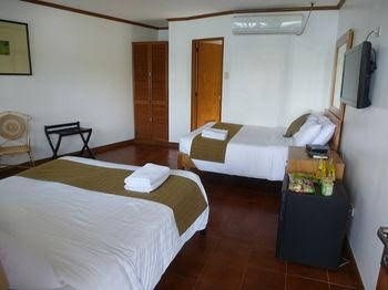 Subiza Beach Resort1