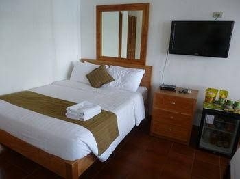 Subiza Beach Resort4