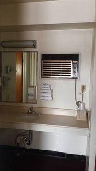 Seaway Motel0