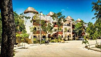 Los Mijales Village4