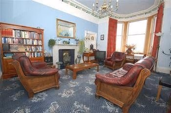 Straven Guest House0