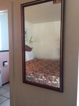 Chamberlayne Motel4