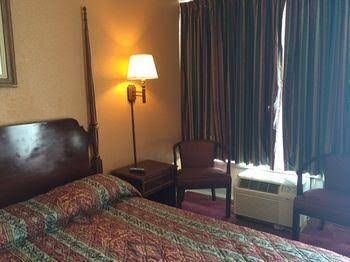 Apple Garden Inn3