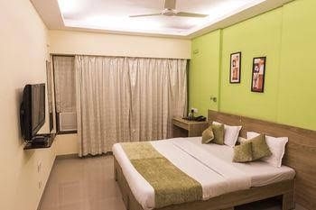 OYO Premium Saki Vihar1