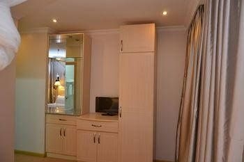 Gloria Hotel2