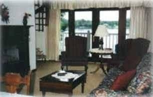 Snug Harbor Inn4