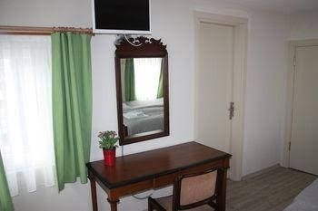 Karinca Guest House0
