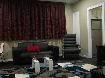 CB Suites4