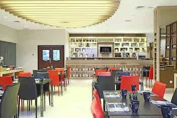 โรงแรมนีโอ จิเรบอน โรงแรมนีโอ จิเรบอน