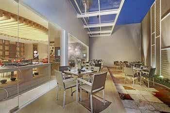 โรงแรมนีโอ จิเรบอน โรงแรมนีโอ จิเรบอน