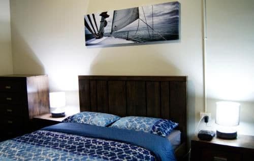 Queen Room with Communal Bathroom