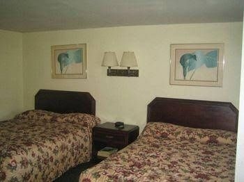 Budget Inn2
