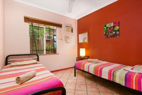 Deluxe Twin Room with Shared Bathroom