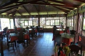 Miss Junies Lodge2