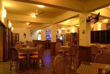 OYO Rooms Candolim Fort Aguada Road4