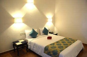 OYO Rooms Candolim Fort Aguada Road2