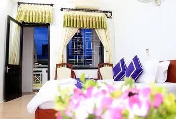 Ngoi Nha Xanh2