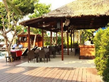 Bangrak Beachclub2