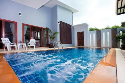 Family Room Pool Side