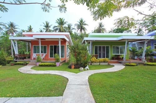Deluxe Bungalow with Garden View